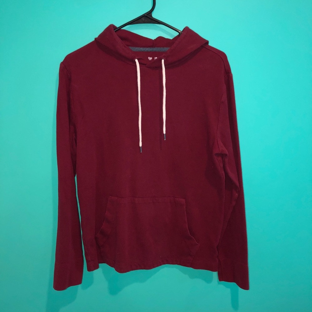 men’s maroon Gap hoodie!